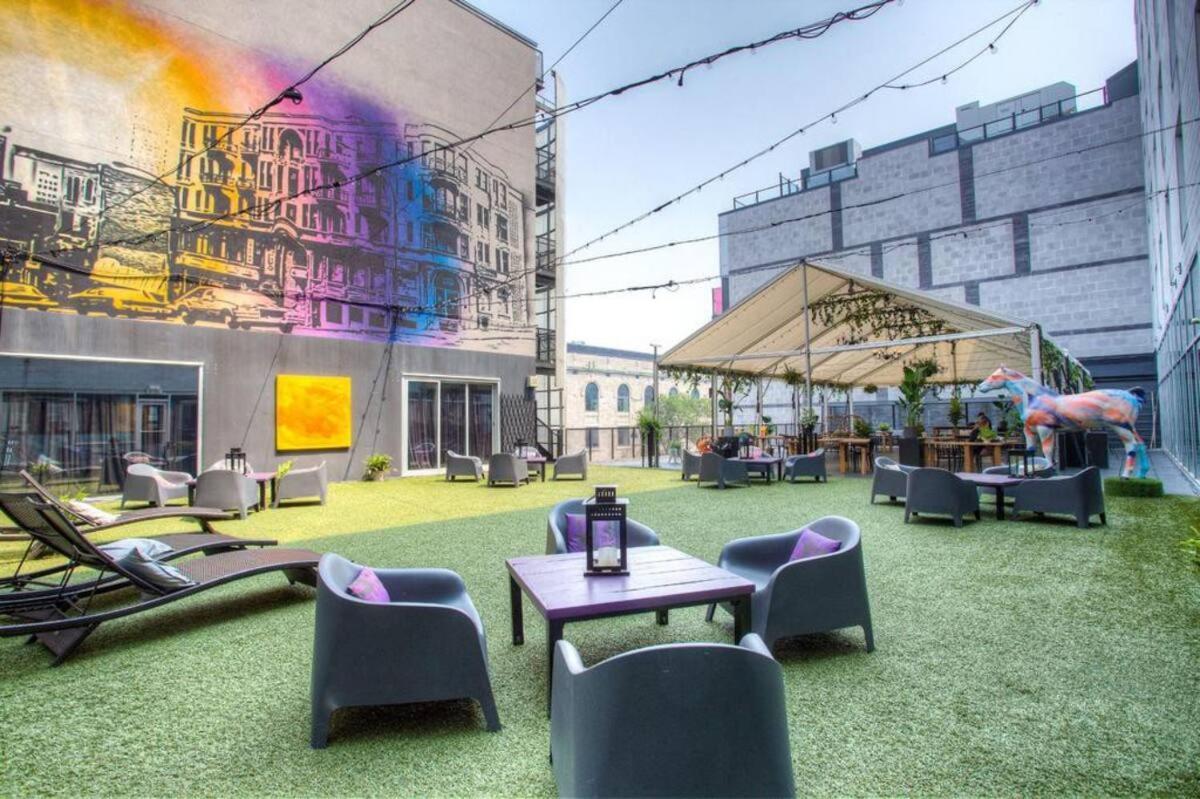 2 Bedroom Condo In The Heart Of The City 몬트리올 외부 사진